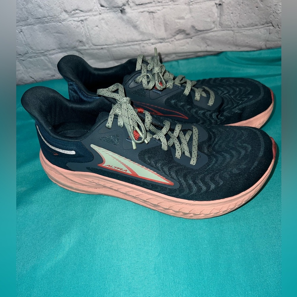 Altra Torin 7‎ Running Shoes Blue Peach Women’s Size 9.5 ALOA82CZ325